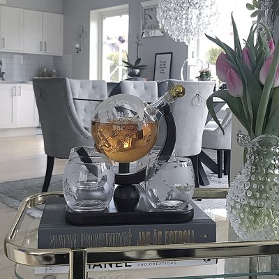 Whiskeykaraff Globe med 4 glas & Träplatta